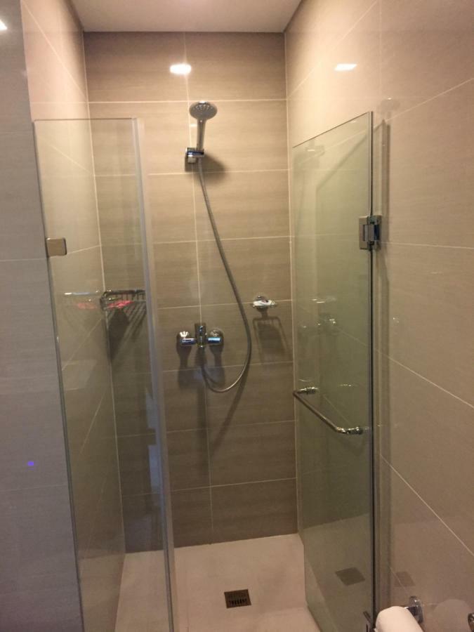 101 Newport Condo C2 Manila Eksteriør bilde