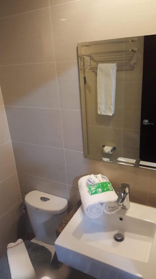 101 Newport Condo C2 Manila Eksteriør bilde